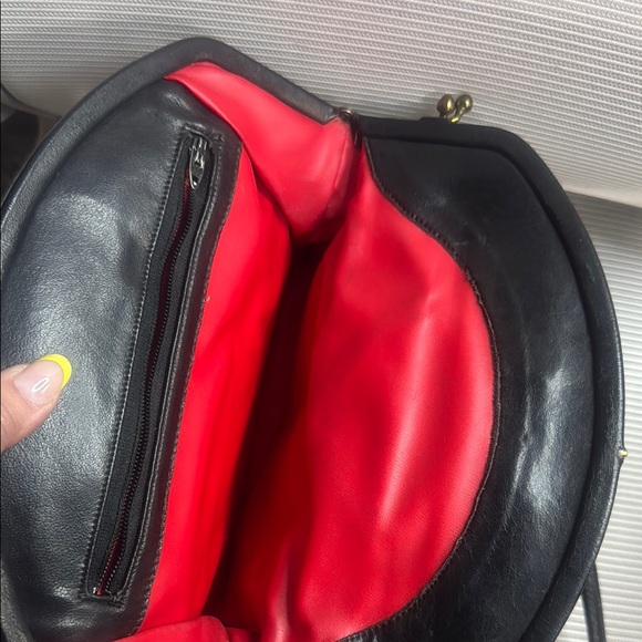 Lou Taylor Black Vintage Shoulder Bag - Picture 6 of 8